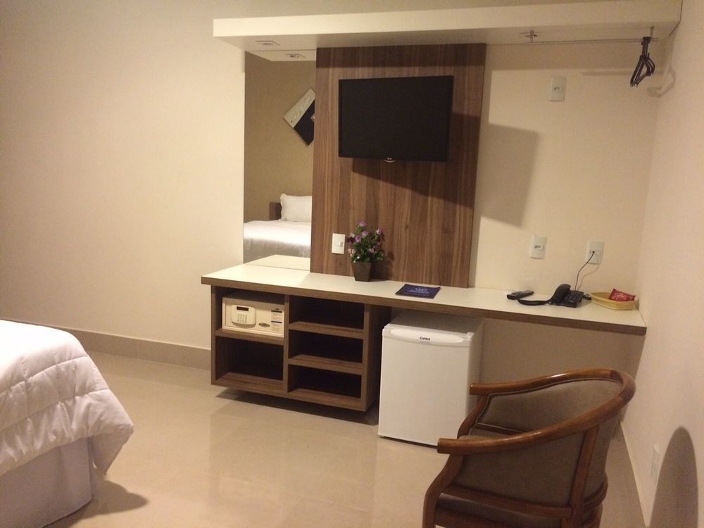 Business Park Hotel Hortolandia Luaran gambar